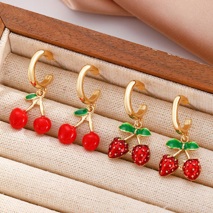紅色櫻桃草莓耳環－商品主圖｜https://igowo.tw/