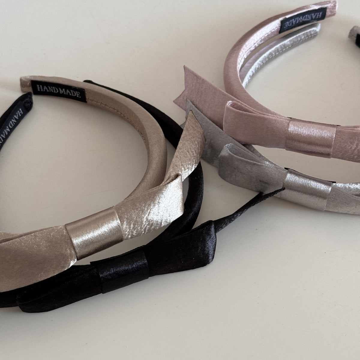 緞帶蝴蝶結雙層髮箍－第二視角實拍｜https://igowo.tw/