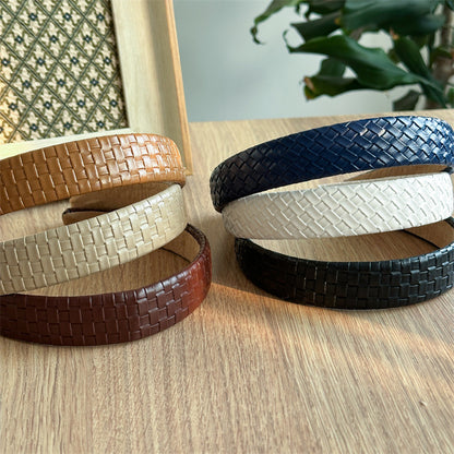 皮革格紋寬版簡約髮箍－格子皮黑色款細節｜https://igowo.tw/