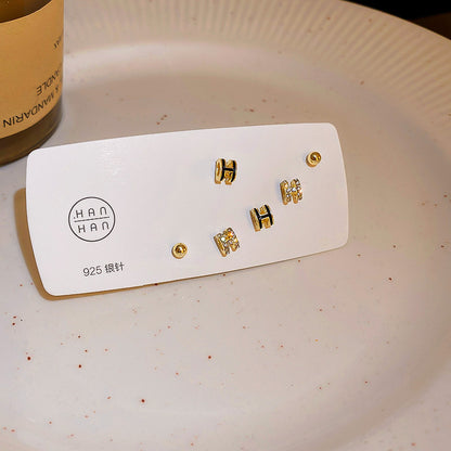 金色鋯石貝殼墜飾項鍊－細節特寫4｜https://igowo.tw/