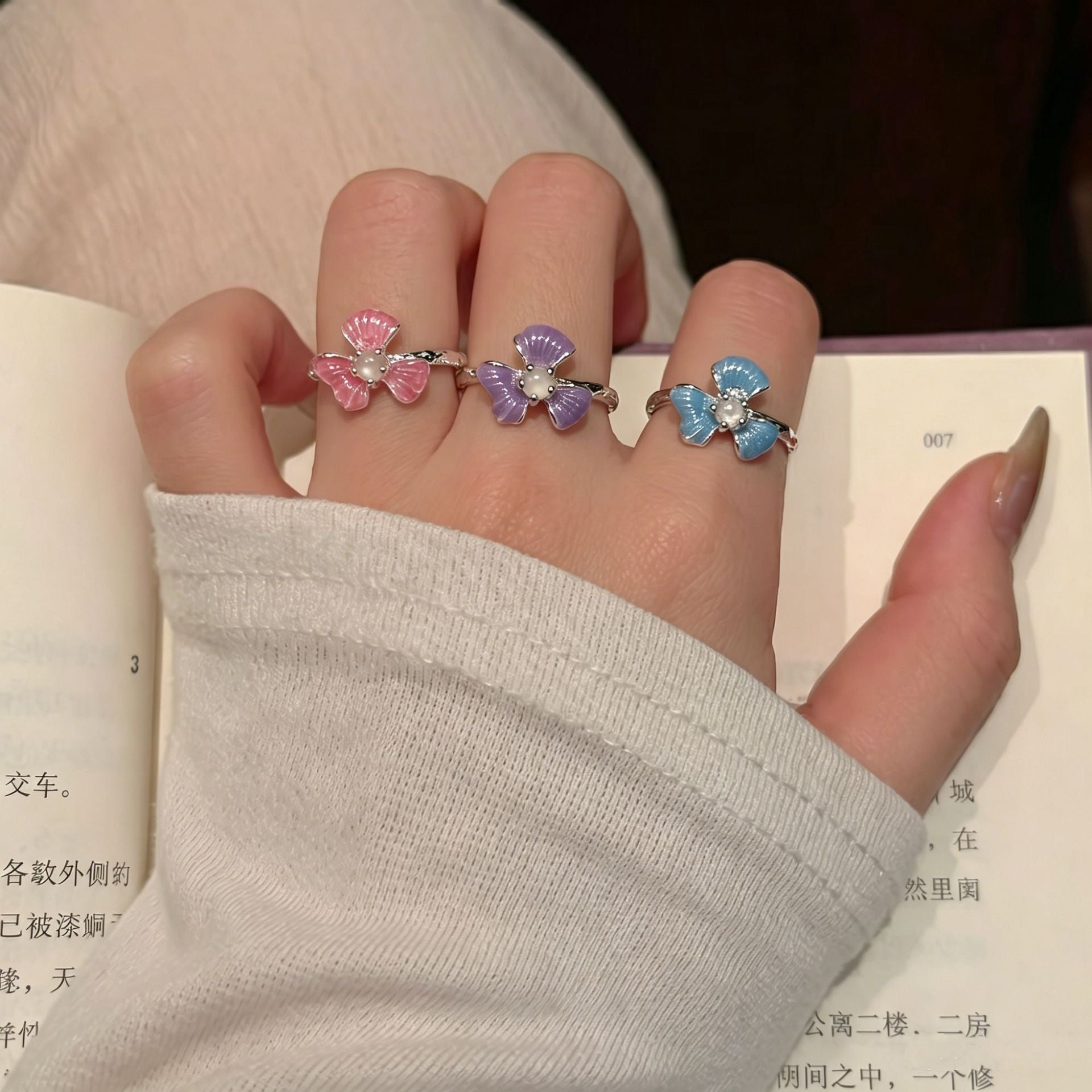 琺瑯花朵可調式戒指－商品主圖｜https://igowo.tw/