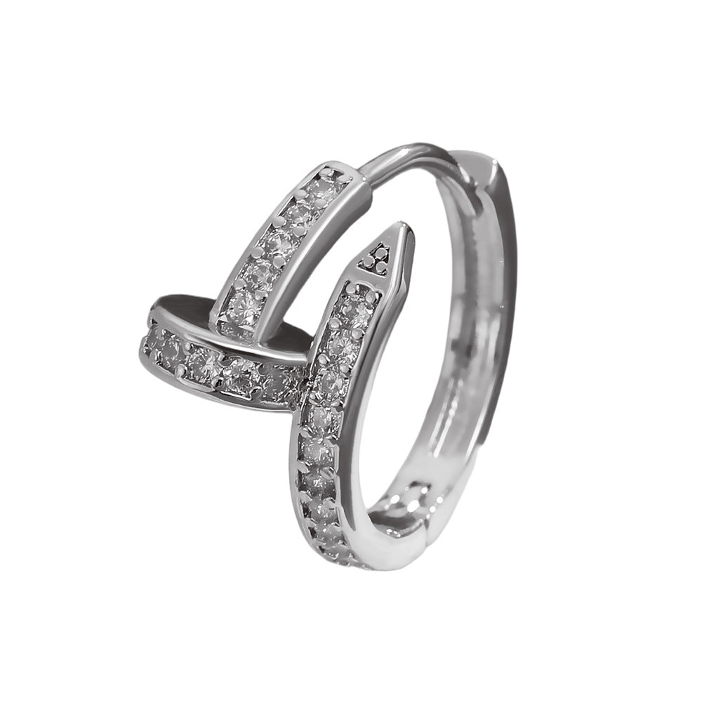鑲鑽簡約耳環－細節特寫3｜https://igowo.tw/
