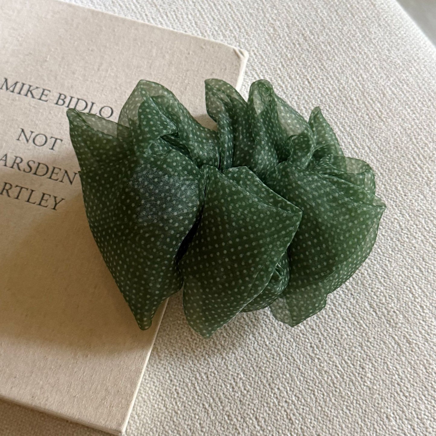 網紗蝴蝶結豹紋髮夾－藍色款細節｜https://igowo.tw/