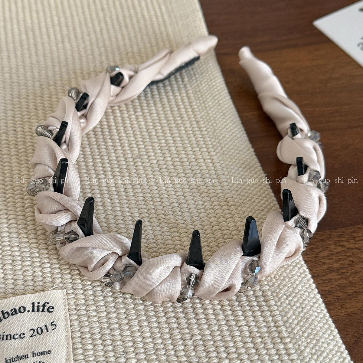 鏈條纏繞鑲鑽髮箍