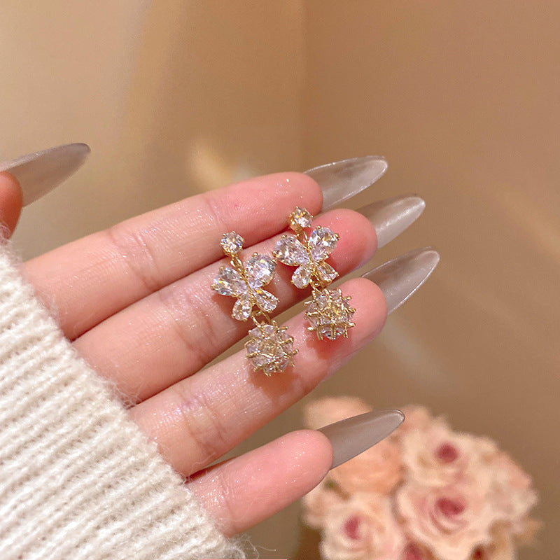 微鑲鋯石蝴蝶球球耳墜