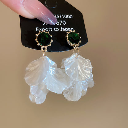 紅色花朵圓片流蘇耳環－細節特寫18｜https://igowo.tw/