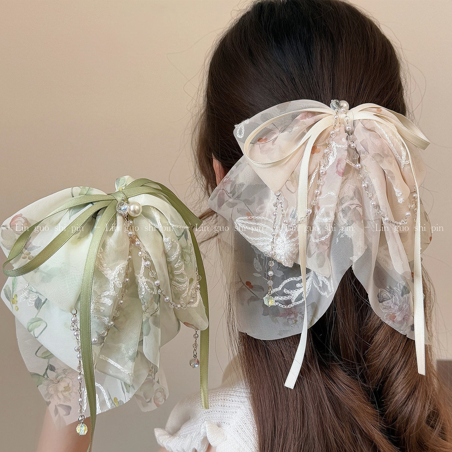 網紗碎花蝴蝶結鯊魚夾－商品主圖｜https://igowo.tw/