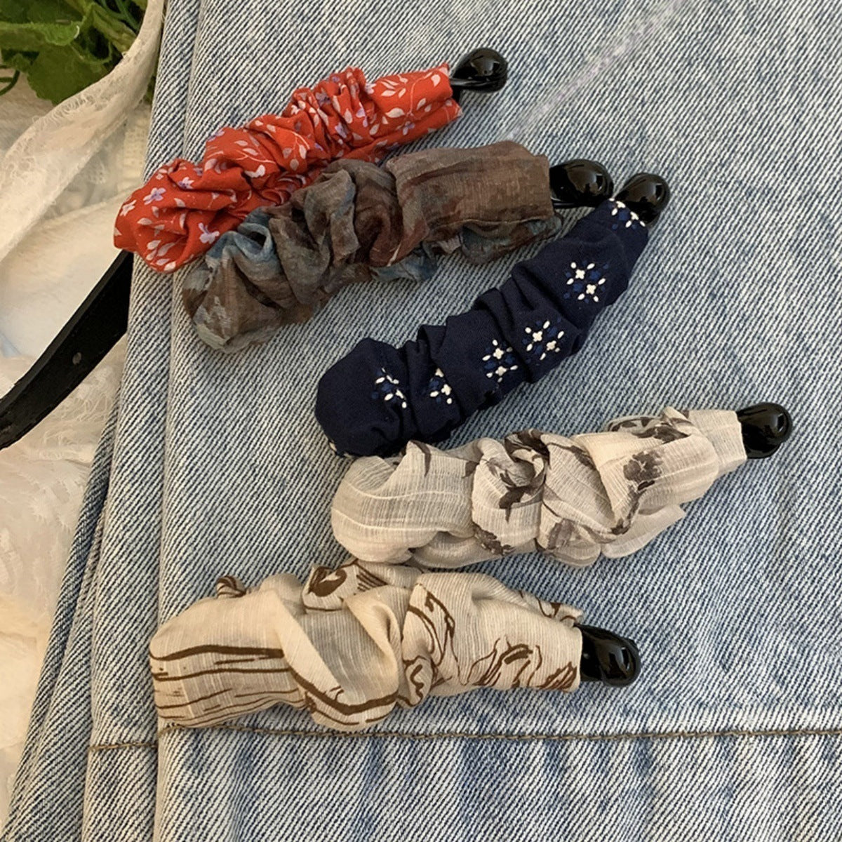 布面簡約髮夾－商品主圖｜https://igowo.tw/