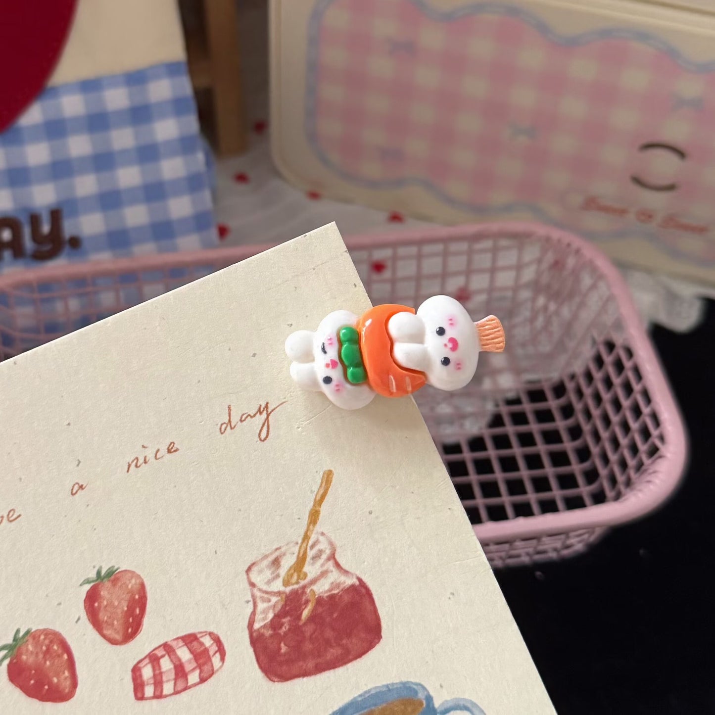 棕色串珠小熊草莓髮夾