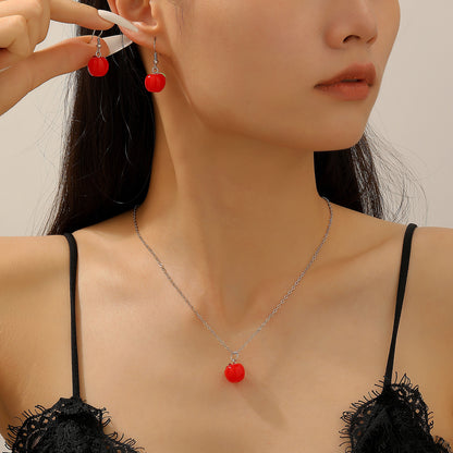 壓克力草莓項鍊三件組－細節特寫4｜https://igowo.tw/