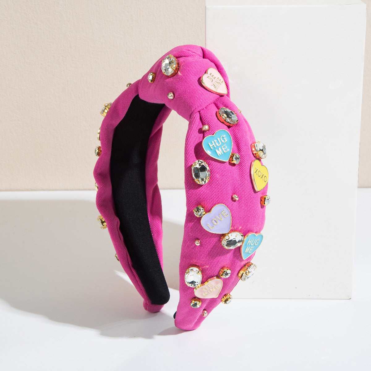 字母愛心髮箍－商品主圖｜https://igowo.tw/
