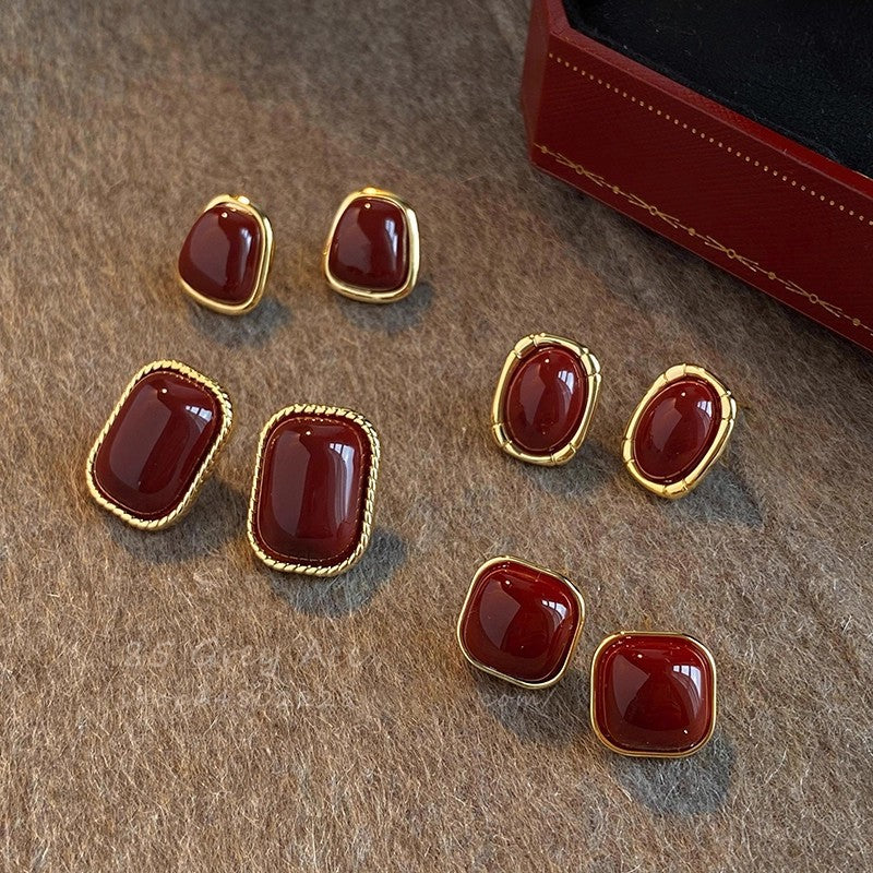 紅色琺瑯復古耳釘－商品主圖｜https://igowo.tw/