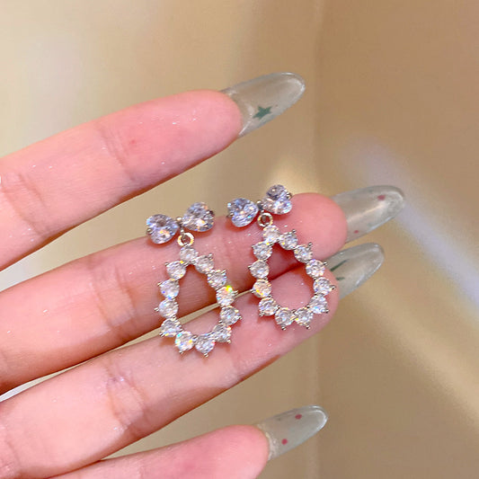 鋯石蝴蝶結簡約耳環－商品主圖｜https://igowo.tw/