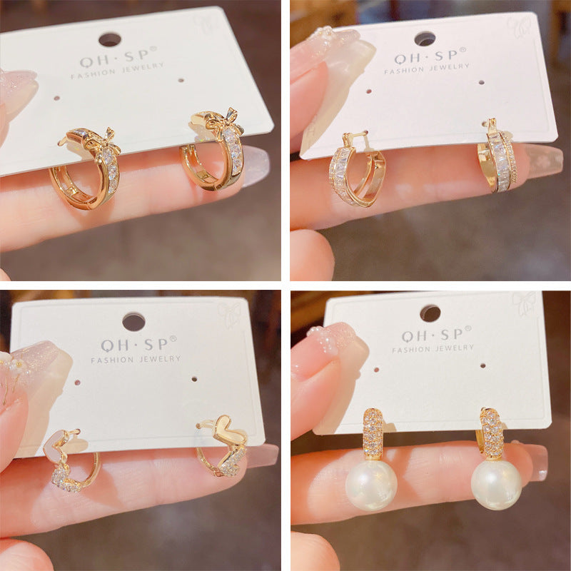 金色幾何電鍍簡約耳扣－細節特寫1｜https://igowo.tw/