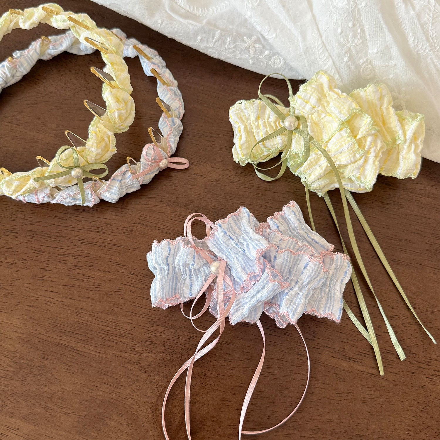 蝴蝶纏繞髮夾－商品主圖｜https://igowo.tw/