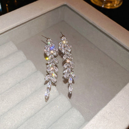 銀針超閃鑲鉆牛角不對稱珍珠耳釘女冷淡風小眾耳環輕奢高級感耳飾