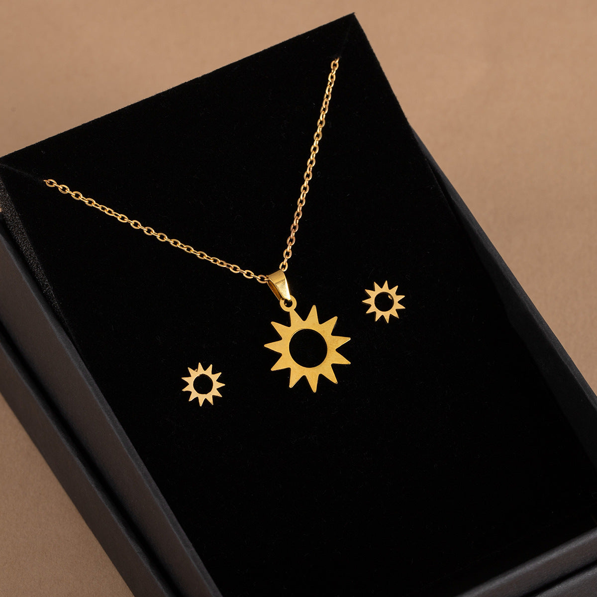 不鏽鋼愛心項鍊耳環組－8/心形玫瑰款細節｜https://igowo.tw/