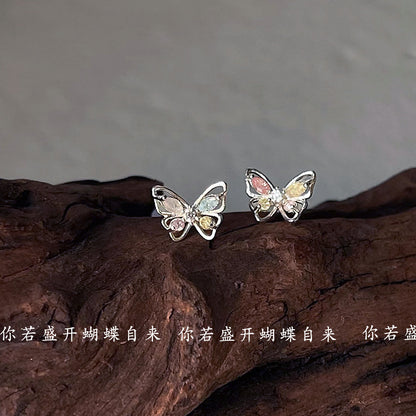 銀針蝴蝶微鑲小巧耳釘