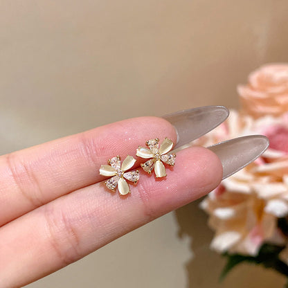 精致甜美貓眼石花朵耳釘