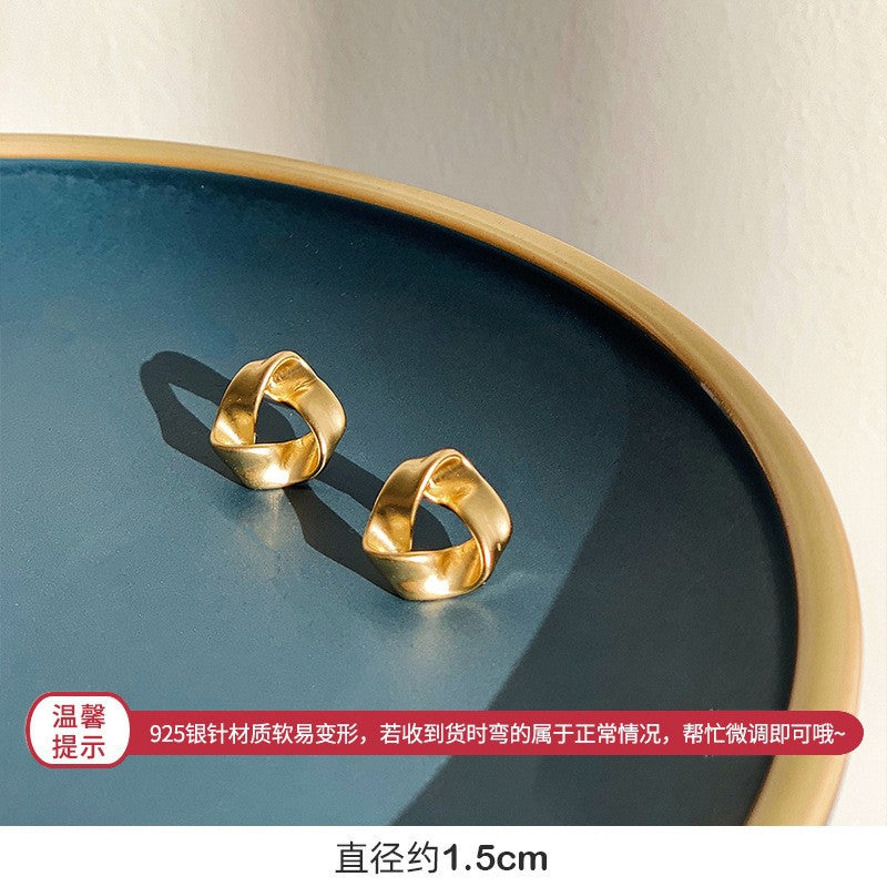 銀針不規則復古耳釘－58#銀針-金色款細節51｜https://igowo.tw/