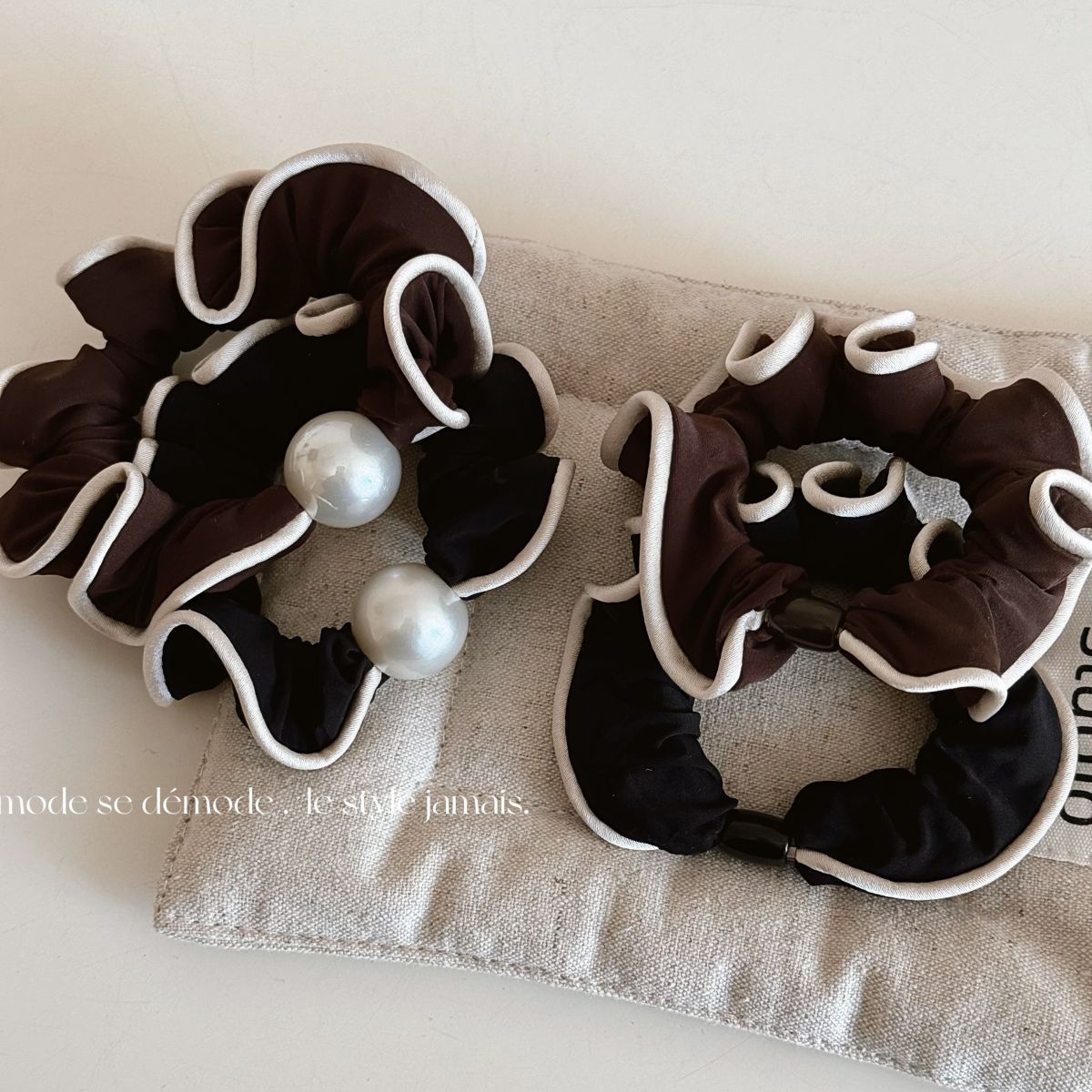 珍珠彈力繩大腸圈髮圈－商品主圖｜https://igowo.tw/