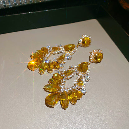 粉色橢圓水滴鑲鑽耳釘－細節特寫74｜https://igowo.tw/