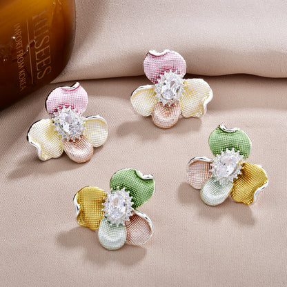 彩色花朵耳釘－商品主圖｜https://igowo.tw/