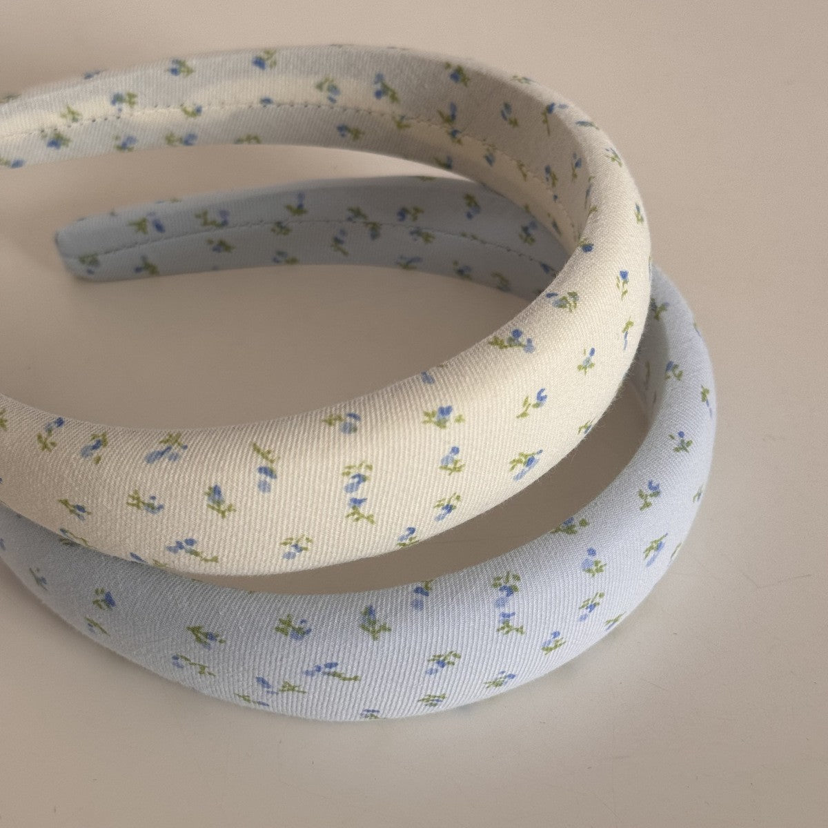 碎花寬版簡約髮箍－商品主圖｜https://igowo.tw/