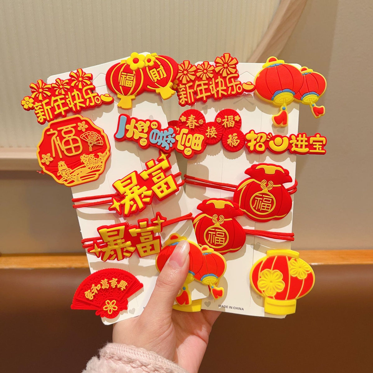 紅色簡約髮夾－第二視角實拍｜https://igowo.tw/
