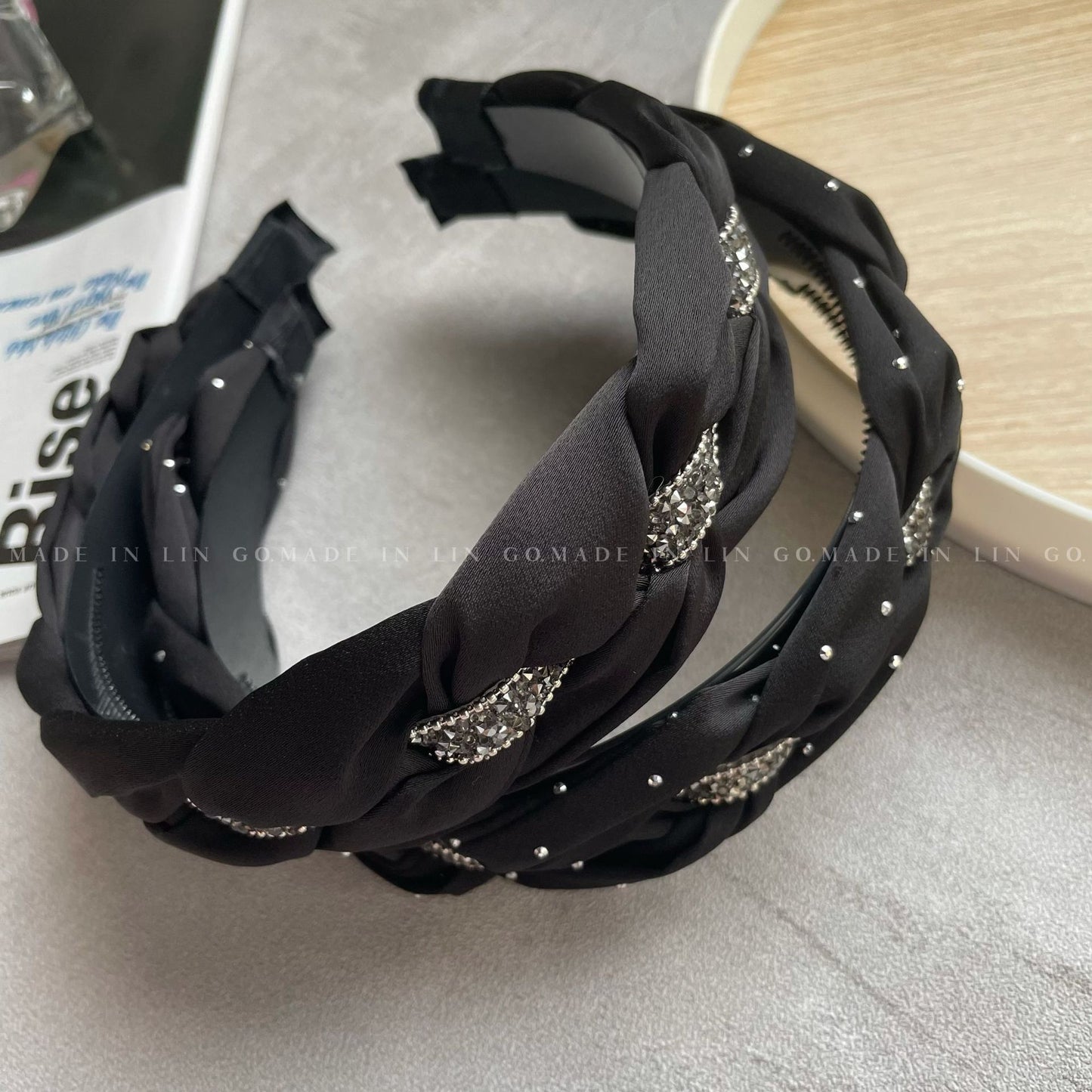 鋯石簡約髮箍－商品主圖｜https://igowo.tw/
