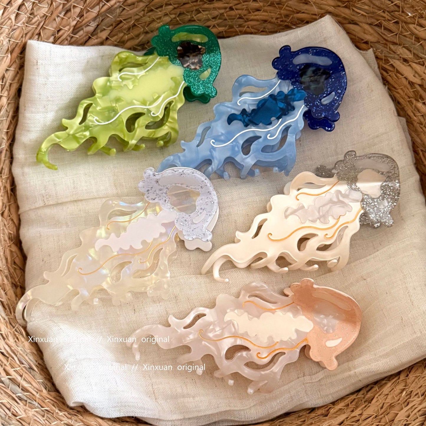 彩色醋酸板材鯊魚夾－商品主圖｜https://igowo.tw/