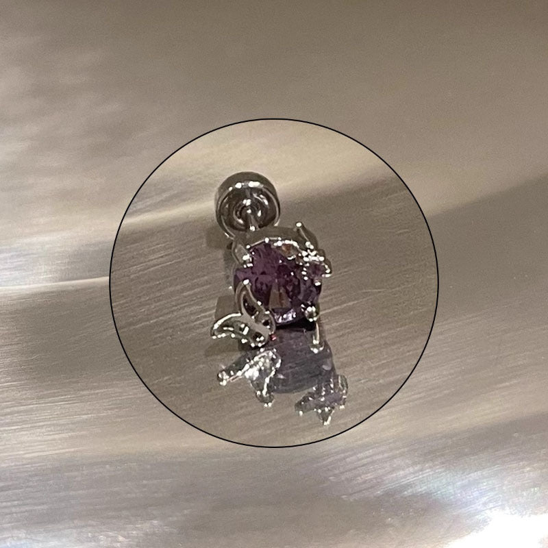 S925鋯石愛心蝴蝶耳釘－細節特寫1｜https://igowo.tw/