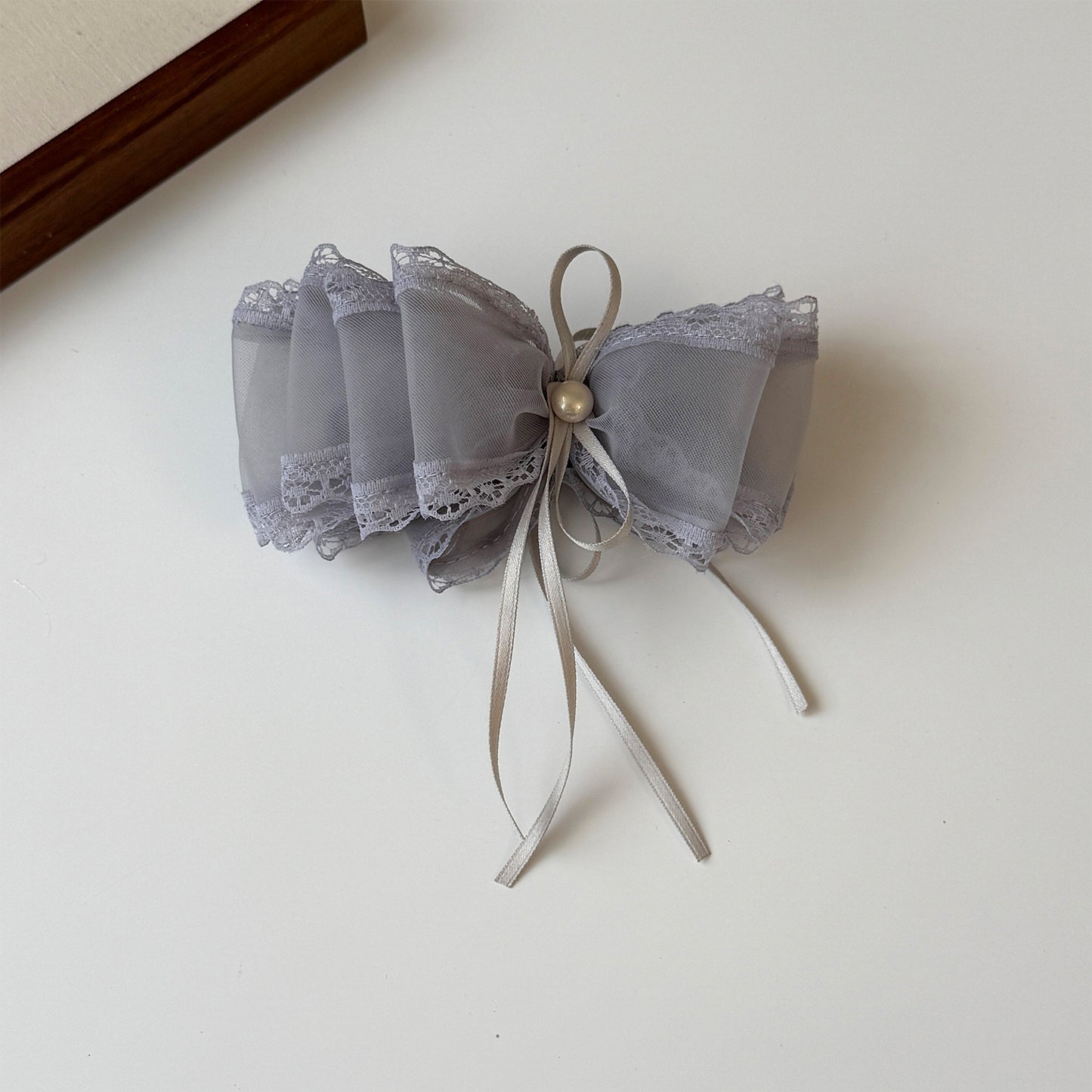 網紗蕾絲蝴蝶結髮夾－藍紫香蕉夾款細節｜https://igowo.tw/