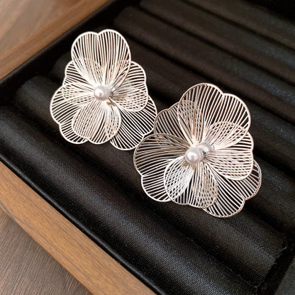 金屬鏤空花朵珍珠耳夾個性冷淡風無耳洞耳環小眾輕奢高級感耳飾女