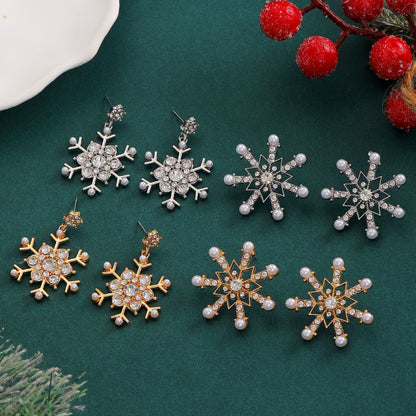 珍珠雪花鑲鑽耳釘－細節特寫1｜https://igowo.tw/