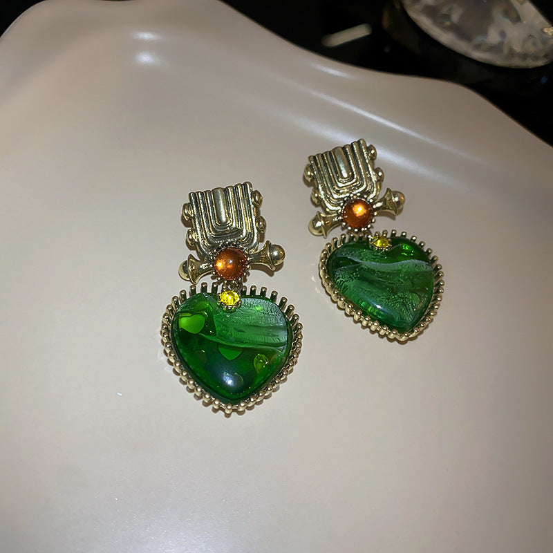 綠色鋯石花朵復古耳釘－細節特寫15｜https://igowo.tw/