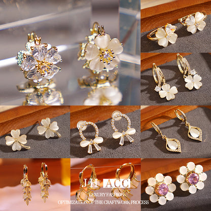 貓眼石花朵復古耳扣－商品主圖｜https://igowo.tw/