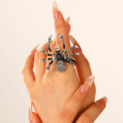 黑色蜘蛛鑲鑽項鍊套組－細節特寫1｜https://igowo.tw/