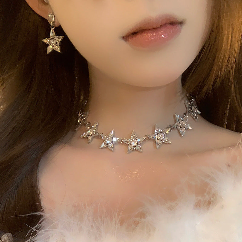星星鑲鑽簡約項鍊－商品主圖｜https://igowo.tw/