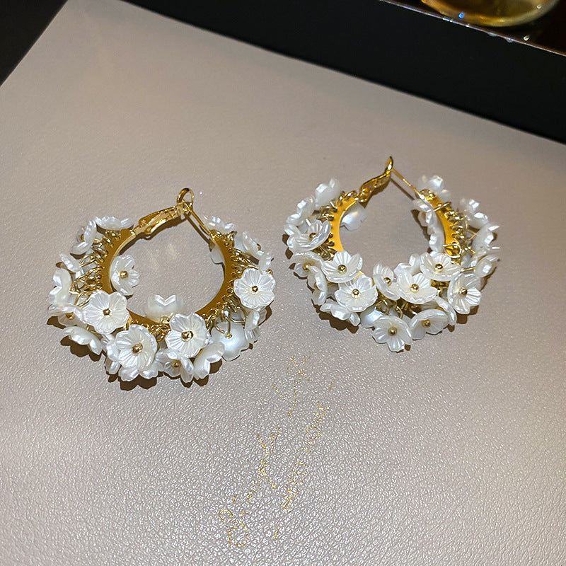 珍珠花朵流蘇耳環－細節特寫18｜https://igowo.tw/