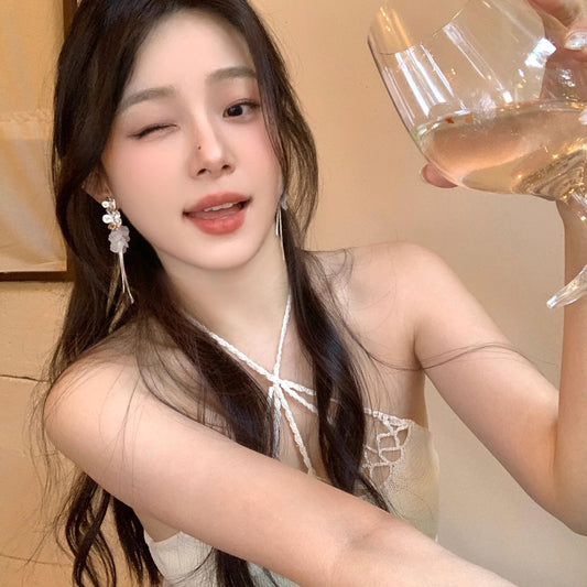 鋯石花朵流蘇長版耳環－商品主圖｜https://igowo.tw/