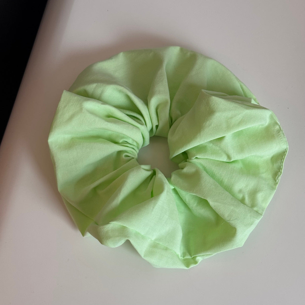 綠色簡約髮箍－細節特寫8｜https://igowo.tw/