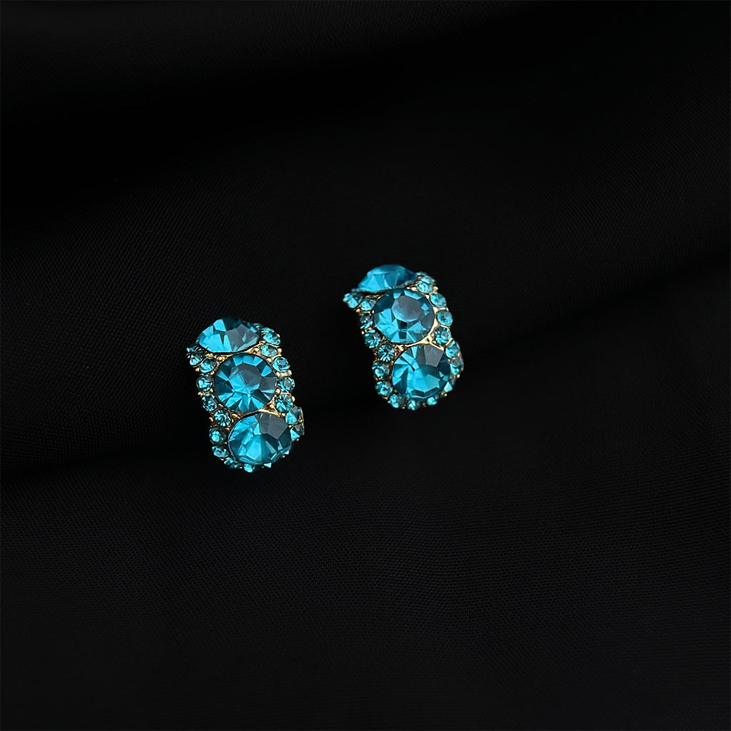 金色琺瑯花朵耳夾－細節特寫18｜https://igowo.tw/