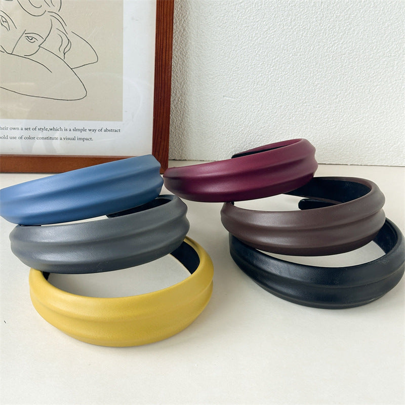 紅色皮革寬版復古髮箍－商品主圖｜https://igowo.tw/