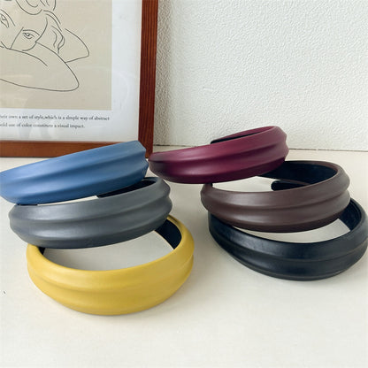 紅色皮革寬版復古髮箍－商品主圖｜https://igowo.tw/