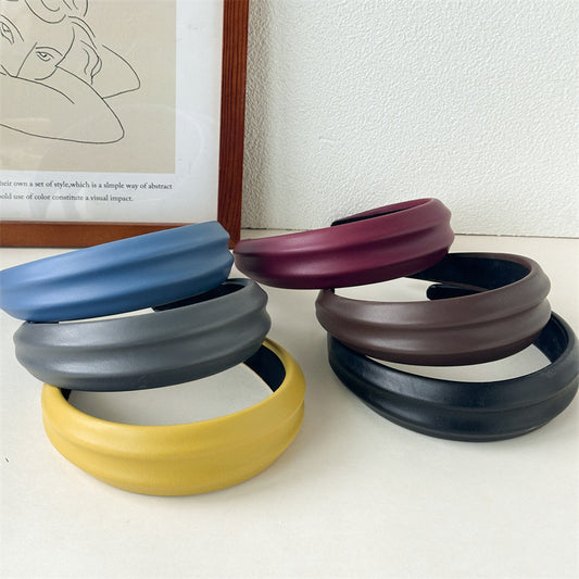紅色皮革寬版復古髮箍－商品主圖｜https://igowo.tw/