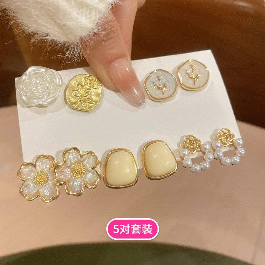 琺瑯簡約耳釘套組－細節特寫21｜https://igowo.tw/
