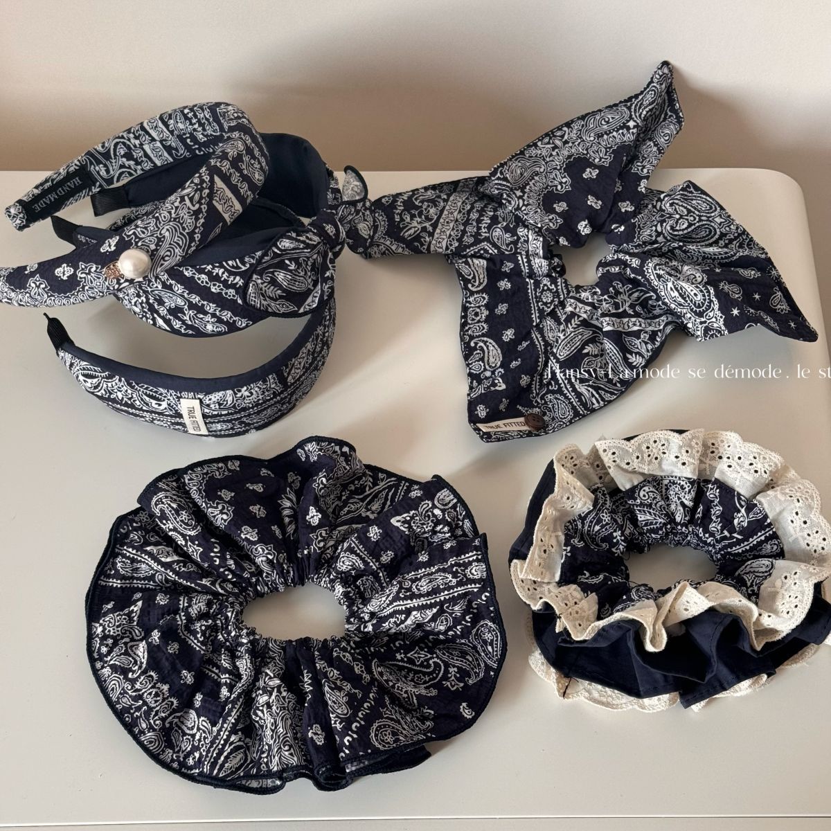 蕾絲復古髮圈－商品主圖｜https://igowo.tw/