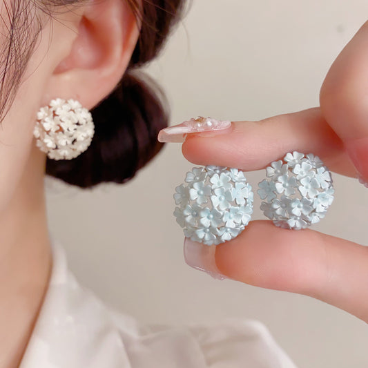 花朵圓形簡約耳釘－商品主圖｜https://igowo.tw/