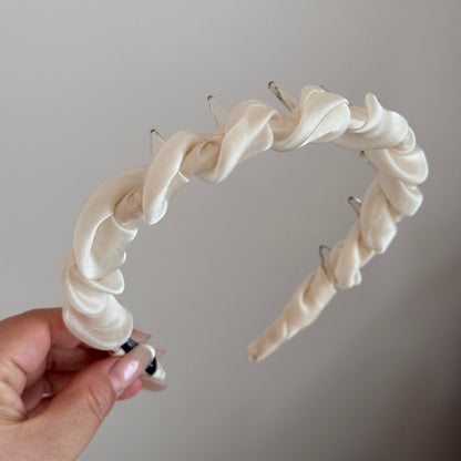 簡約經典髮箍－細節特寫4｜https://igowo.tw/